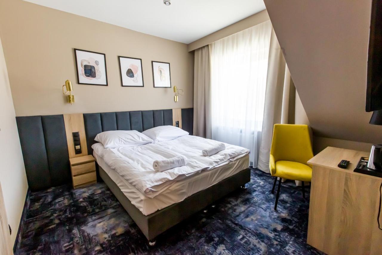 Motel Zodiak Sucha  Buitenkant foto