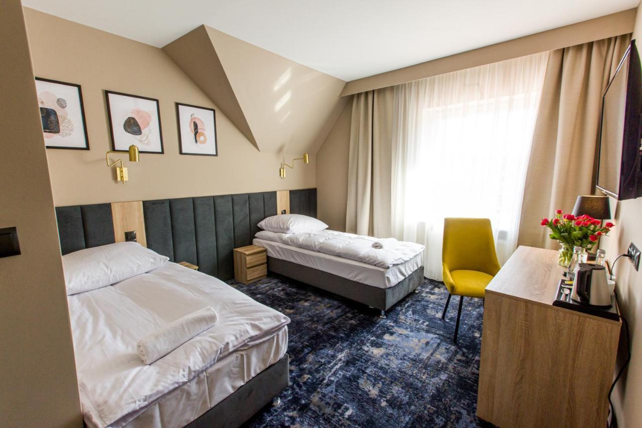 Motel Zodiak Sucha  Buitenkant foto
