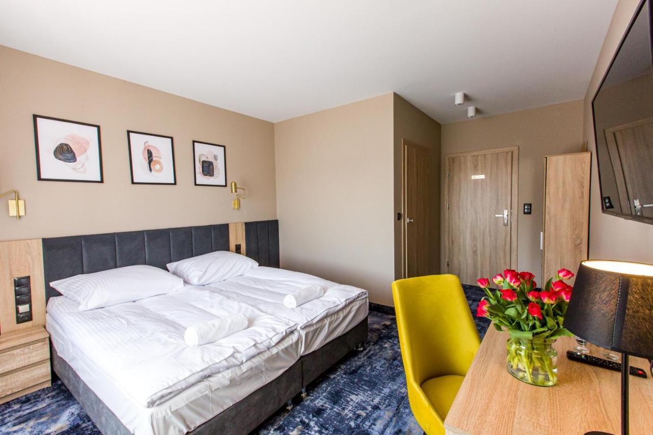 Motel Zodiak Sucha  Buitenkant foto