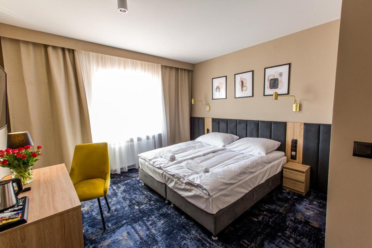 Motel Zodiak Sucha  Buitenkant foto