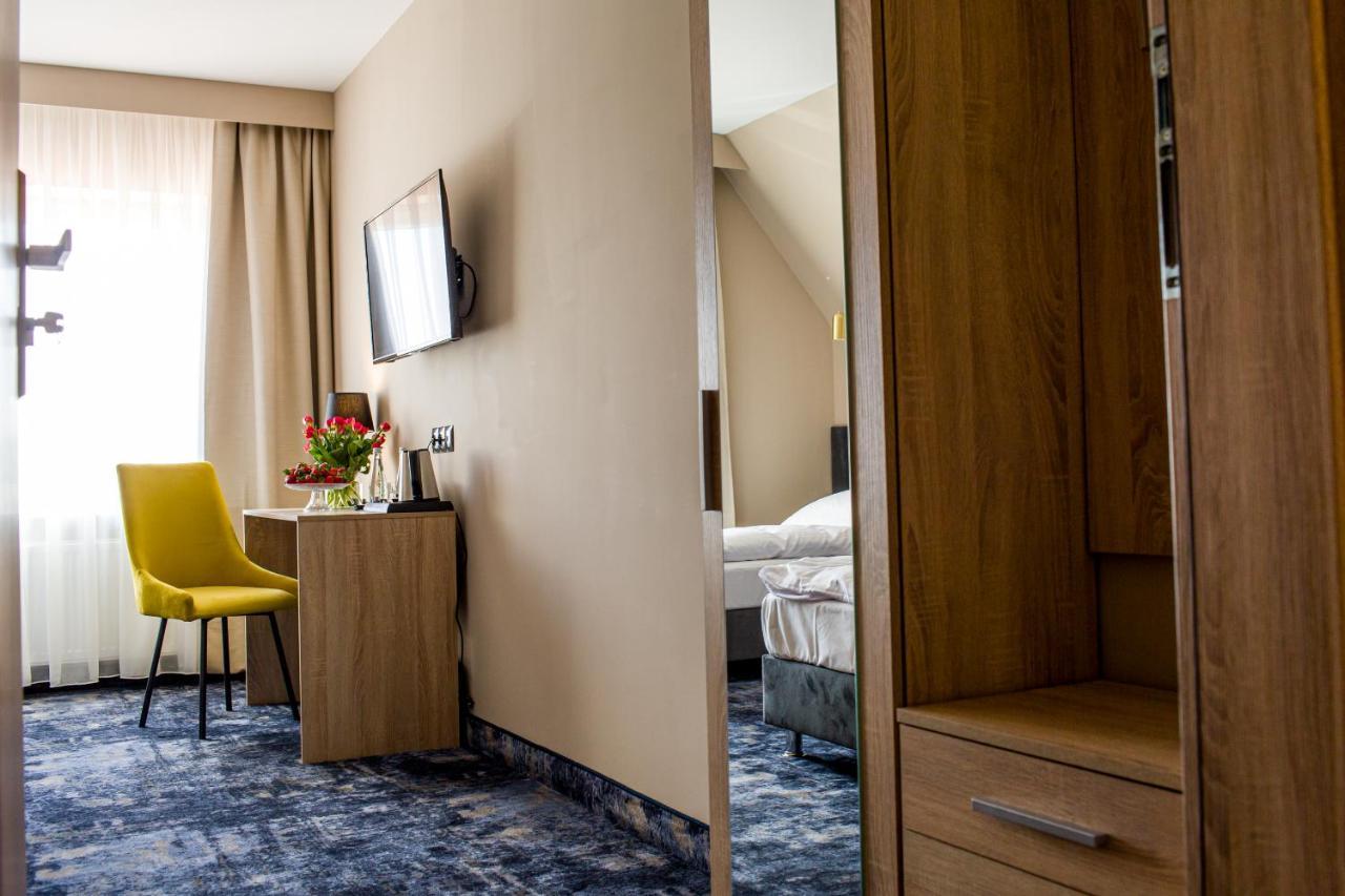 Motel Zodiak Sucha  Buitenkant foto