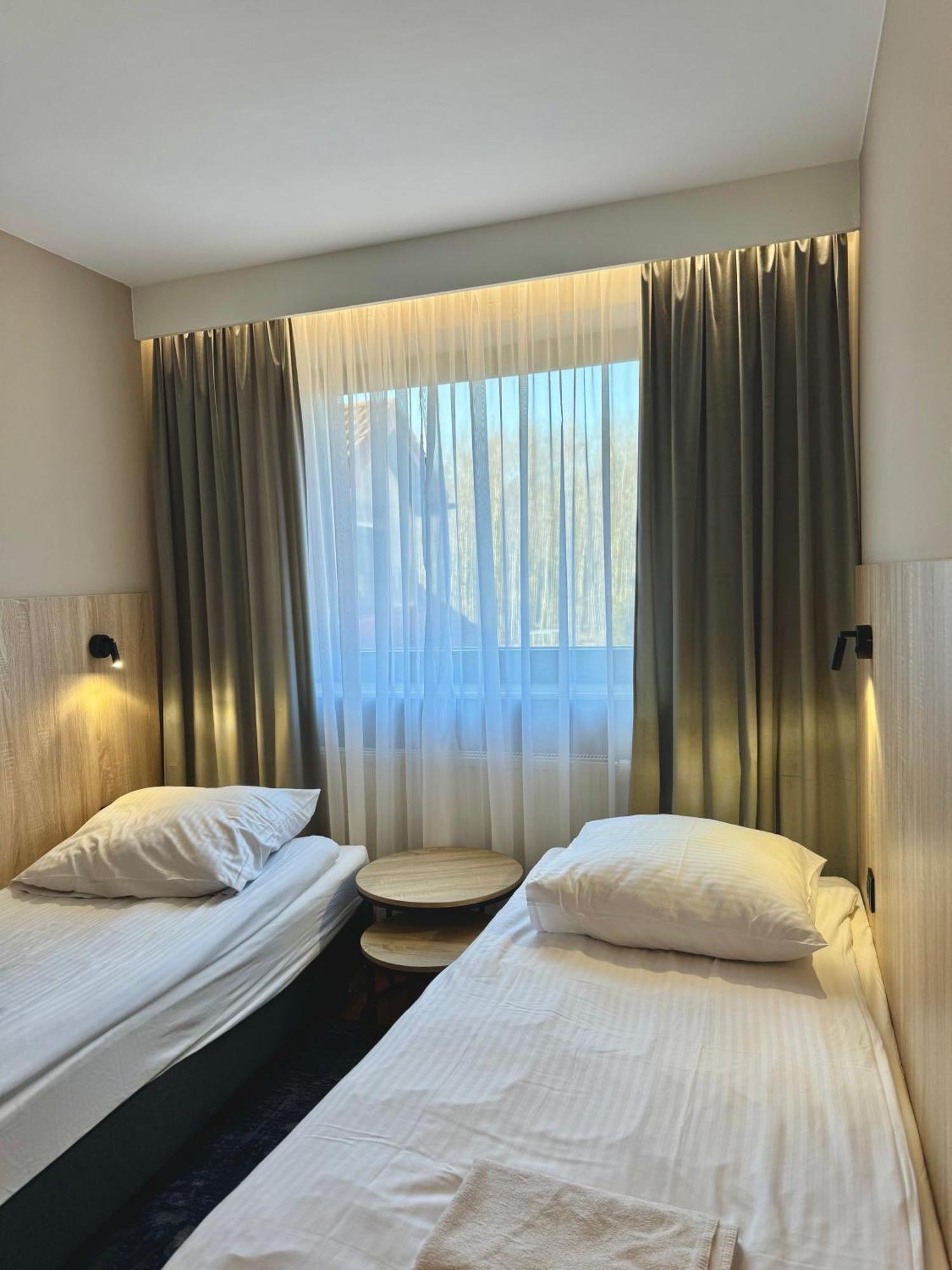 Motel Zodiak Sucha  Buitenkant foto