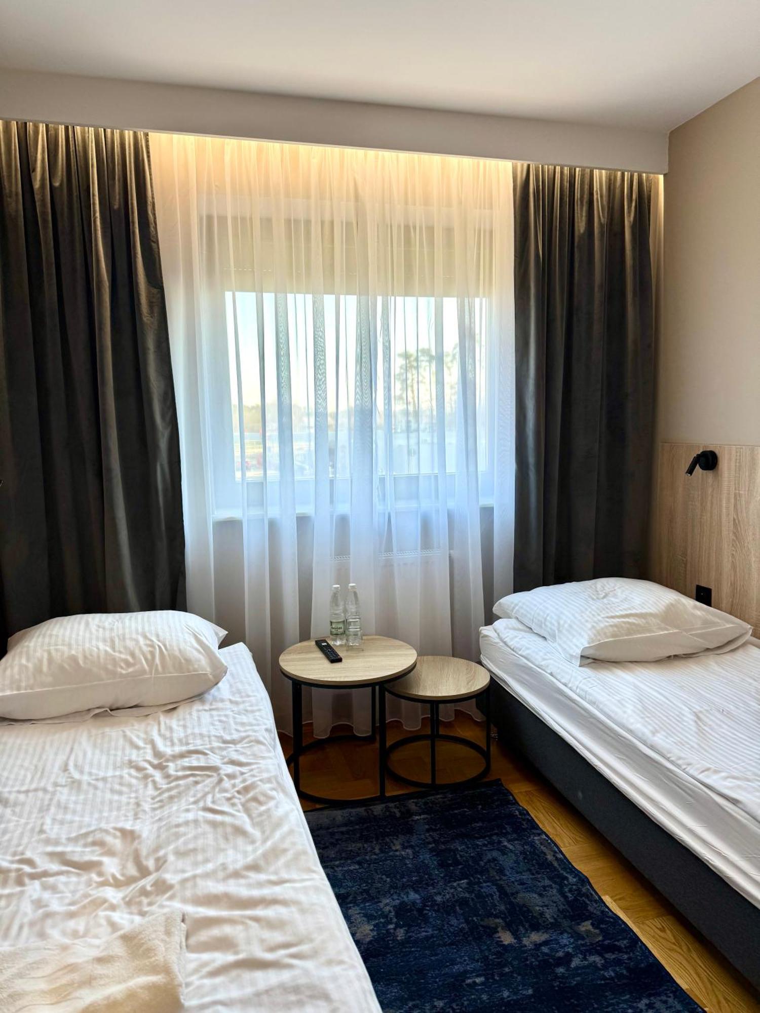 Motel Zodiak Sucha  Buitenkant foto