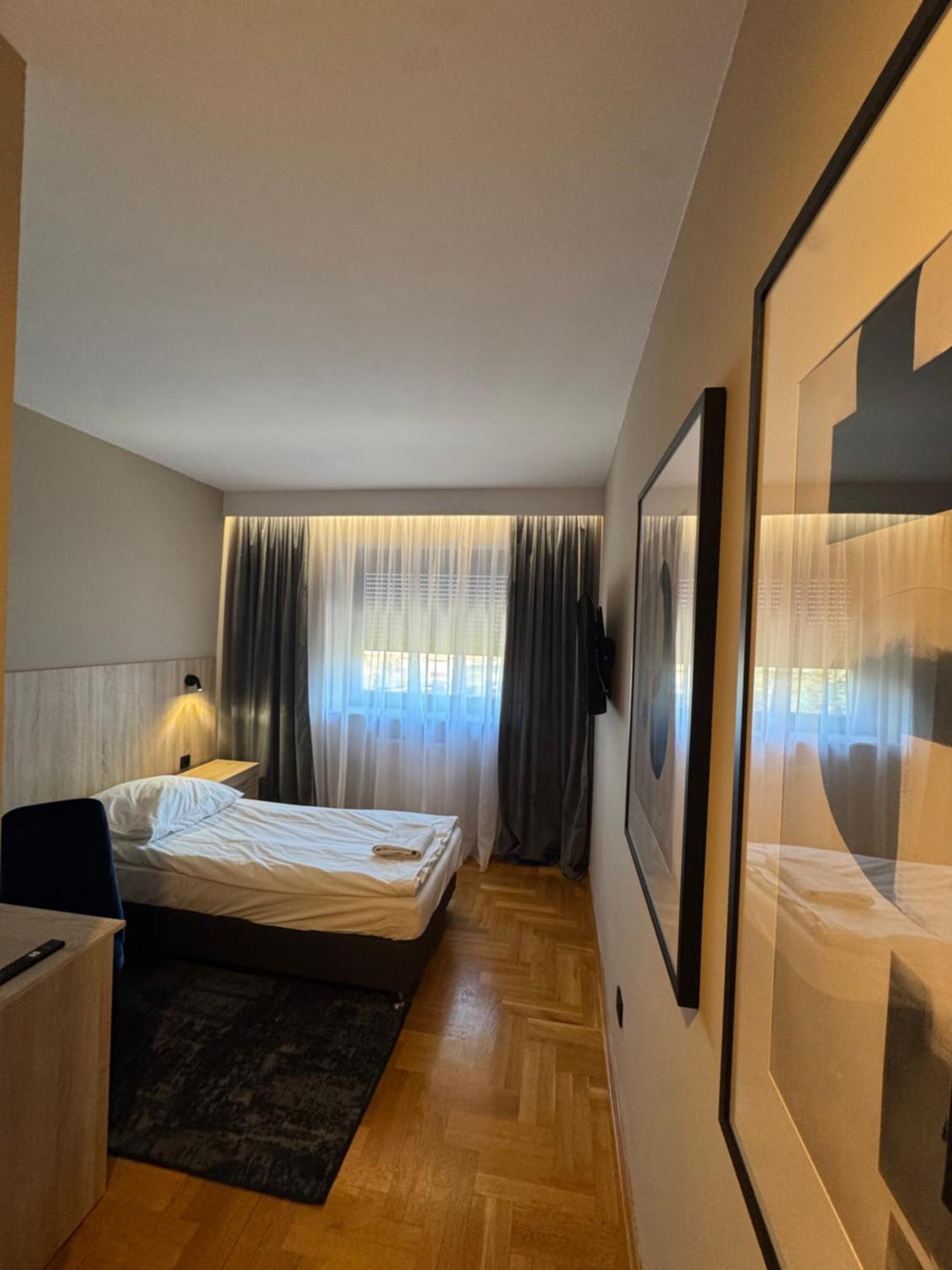 Motel Zodiak Sucha  Buitenkant foto
