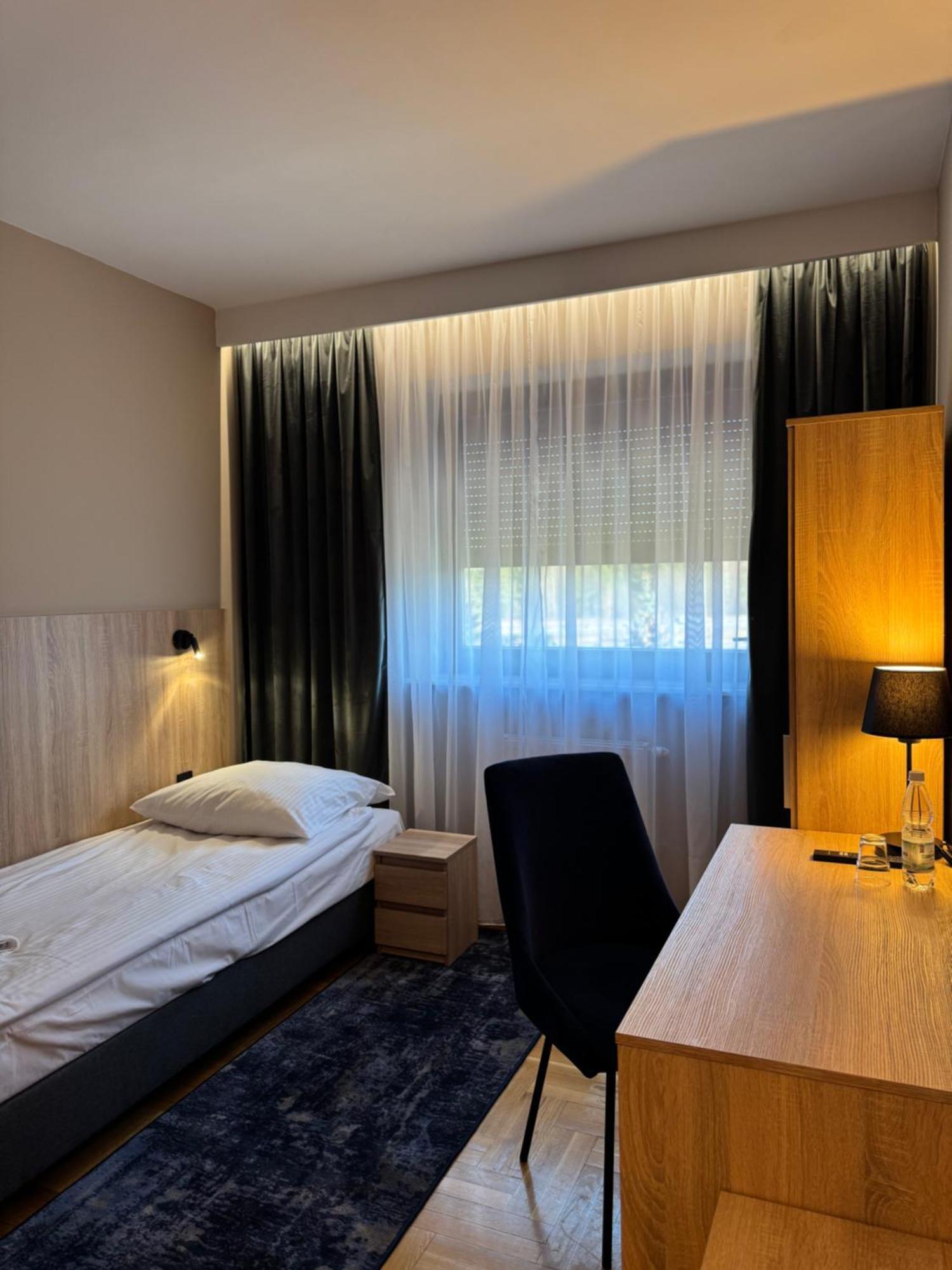 Motel Zodiak Sucha  Buitenkant foto